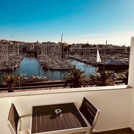 With Spectacular Views Of Marina Apartment