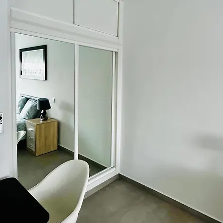 With Spectacular Views Of Marina Apartament *