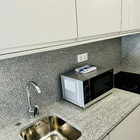 With Spectacular Views Of Marina Apartament