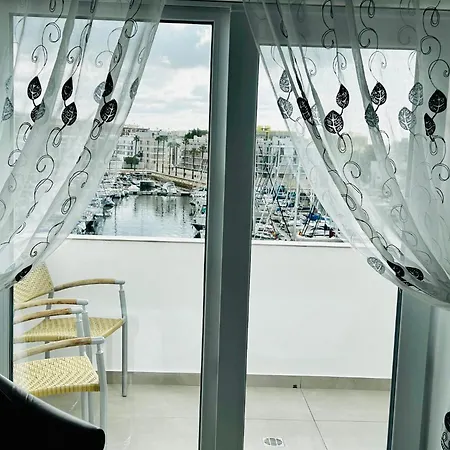Apartament With Spectacular Views Of Marina *