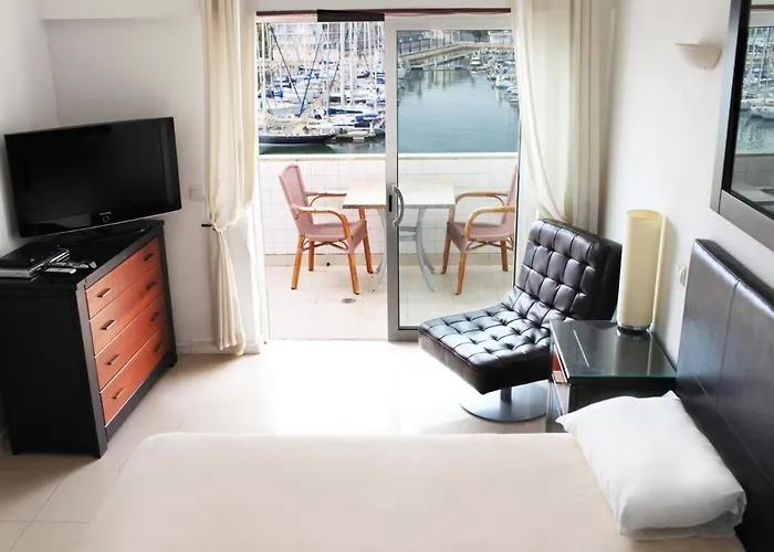Appartamento With Spectacular Views Of Marina Lagos