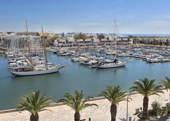 Appartamento With Spectacular Views Of Marina Lagos