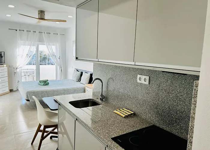 With Spectacular Views Of Marina * Lagos