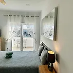 With Spectacular Views Of Marina Apartamento Lagos