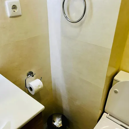 Lägenhet With Spectacular Views Of Marina