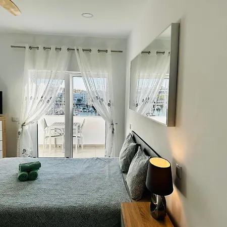 With Spectacular Views Of Marina Lägenhet Lagos